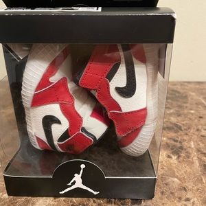 Jordan 1 Crib Bootie